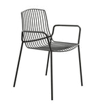La chaise, le fauteuil et le tabouret sont réalisés en métal tubulaire traité pour l'extérieur, peint en mat en six couleurs - marque Imperial line x Pigments
