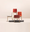 Collection d'assise Laia tapisser tissu easy clean, déperlant - pour une salle à manger élégante et durable, nombreux choix de revêtement, marque ALKI - fabriqué en France au Pays Basque en vente chez Pigments Paris Bastille 