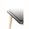 Chaise Laia tapisser tissu easy clean, déperlant - pour une salle à manger élégante et durable marque ALKI - fabriqué en France au Pays Basque en vente chez Pigments Paris Bastille 