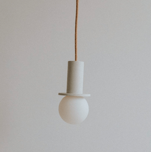 SUSPENSION EN BÉTON - Pigments